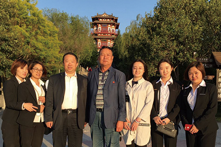 國(guó)內(nèi)客戶來公司參觀及交流